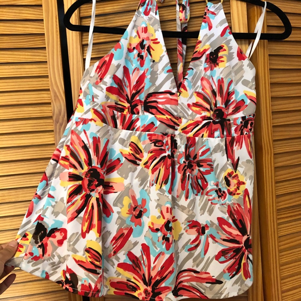 M New York & Co tie-back halter top